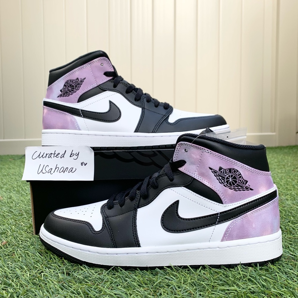 Men’s Nike Air Jordan 1 mid white black shoes - Picture 2 of 4